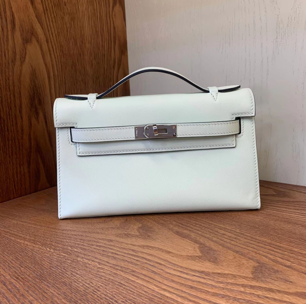 The Élise Pochette