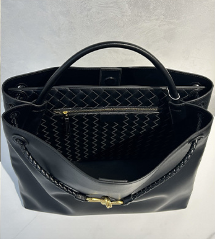 Andiamo Leather XL Bag